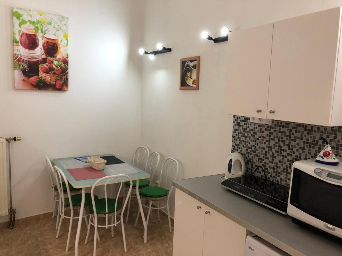 Urania Apartment Budapest Ngoại thất bức ảnh
